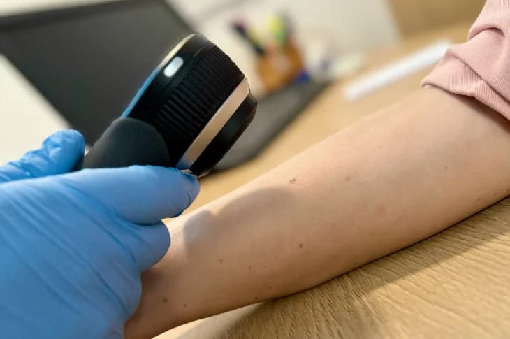 Dermatologist or Cosmetologist: Which Specialist Choose