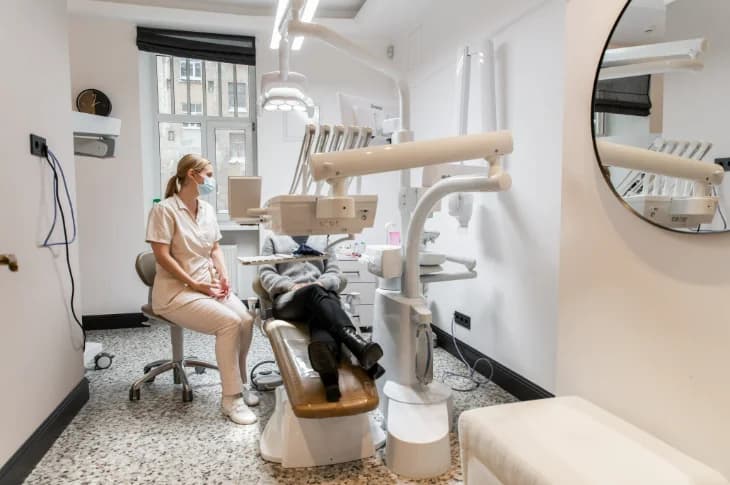 How to Choose the Right Dentist: What to Consider?